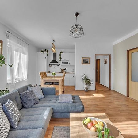 Apartman U Javorky Lázně Bělohrad Екстериор снимка